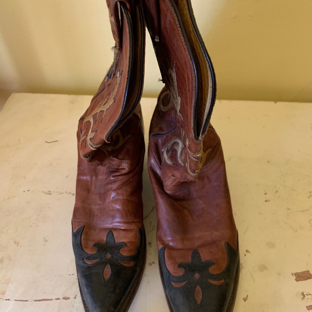 lucchese cowgirl / cowboy boots - women’s 8.5